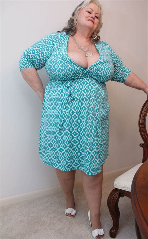 Free Amateur Bbw Granny Porn Videos (3,704) .